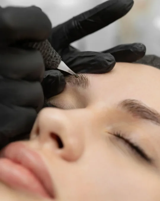 Microblading en cejas